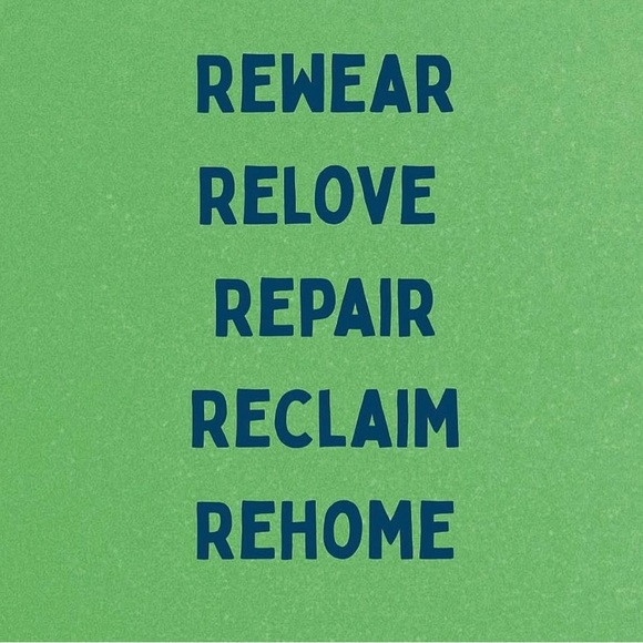 Meet your Posher, Sabrina - Picture 1 of 4